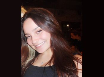 Roomgo BR - Eduarda Deichuke  - 18 - São Vicente