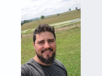 Roomgo BR - vitor - 35 - Porto Alegre