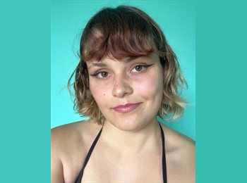 Roomgo BR - Sabrina de Souza Smanioto  - 22 - Curitiba