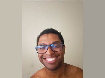 Roomgo BR - Elias  - 27 - Vila Velha