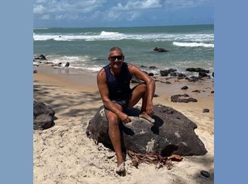 Roomgo BR - Cássio - 59 - Copacabana