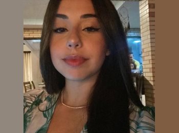 Roomgo BR - Stella - 19 - Curitiba