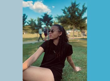 Roomgo BR - Nicole - 20 - Curitiba