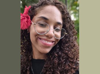 Roomgo BR - Kamila - 22 - Brasília