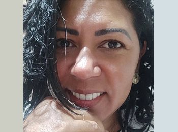 Roomgo BR - Carla - 20 - Tatuapé