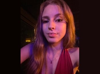 Roomgo BR - Emily - 18 - São José dos Campos