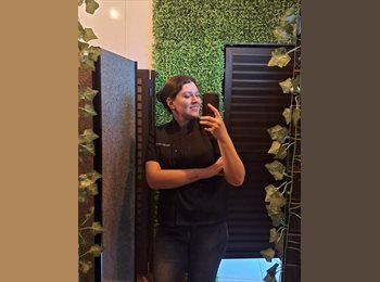 Roomgo BR - Djeniffer - 22 - Salvador