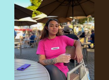 Roomgo BR - Eduarda - 21 - Curitiba