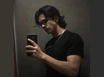 Roomgo BR - Adrian - 21 - Porto Alegre