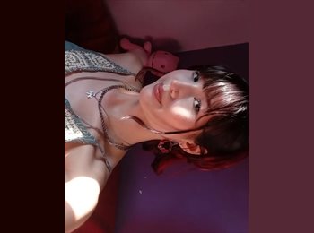 Roomgo BR - Evelyn  - 18 - Curitiba