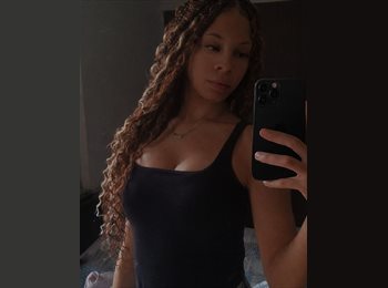 Roomgo BR - Maria Eduarda  - 18 - Belo Horizonte