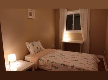 Roomgo CA - A small quiet private for rent, Ottawa - $580 pcm