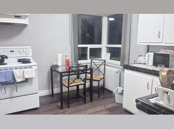 Roomgo CA - Looking for Roomate, Toronto - $700 pcm