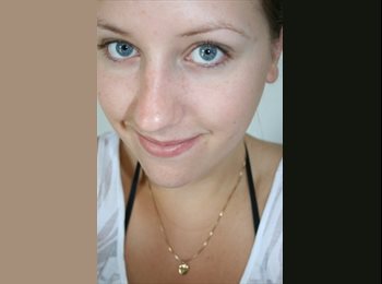 Roomgo CA - Tove - 19 - Vancouver