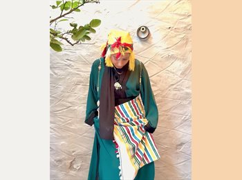 Roomgo CA - Kaoutar - 24 - Canada