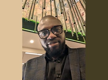 Roomgo CA - Ikenna - 44 - Winnipeg