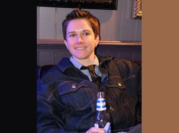 Roomgo CA - Heff - 39 - Toronto