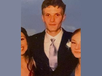 Roomgo CA - Liam cameron - 21 - Canada