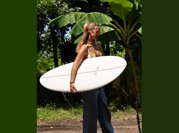 Roomgo CA - Mailin - 30 - Vancouver