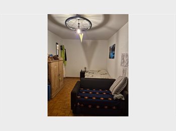 Roomgo CH - Zimmer in gemütlicher 3er-WG in Givisiez zu vermieten (nur an Studierende), Fribourg - 375 CHF / Mois