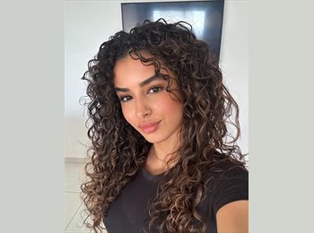 Roomgo CH - Yousra  - 22 - Lausanne