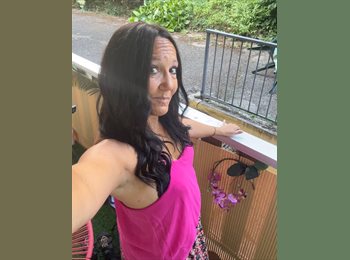 Roomgo CH - Cécile - 18 - Genève