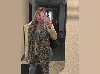 Roomgo CH - Alexandra - 24 - Fribourg