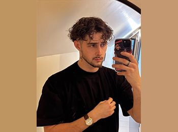 Roomgo CH - Rémi - 24 - Neuchâtel