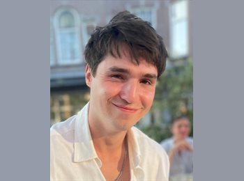 Roomgo CH - Felix - 24 - Genève