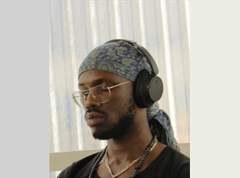 Roomgo CH - Losiny - 24 - Genève