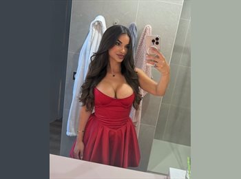 Roomgo CH - Julie  - 30 - Genève