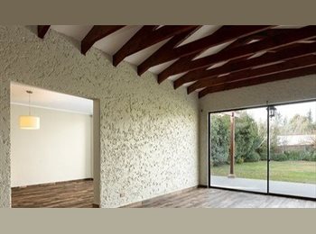 CompartoDepto CL - Arriendo dormitorio con baño privado, hermosa vista al jardín y piscina., Lo Barnechea - CH$400.000 por mes