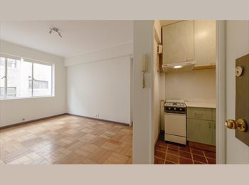 CompartoDepto CL - Departamento antiguo y tranquilo en Santiago Centro Barrio Paris Londres - Metro Santa Lucía, Santiago Centro - CH$400.000 por mes