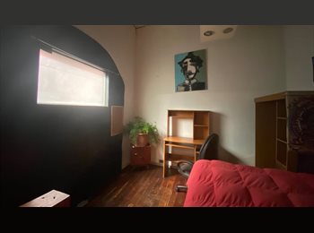 CompartoDepto CL - HAB.GRANDE Y FRESCA/CASA CENTRAL PETFRIENDLY/metros. U DE CHILE Y ALMAGRO /VARONES, Santiago Centro - CH$210.000 por mes