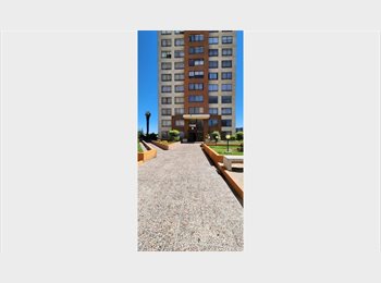 CompartoDepto CL - Arriendo Habitación con baño privado La florida, metro vicente valdes, La Florida - CH$207.000 por mes