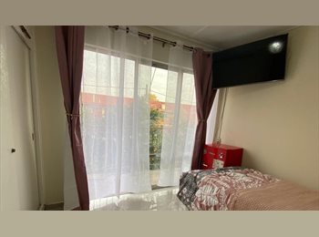 CompartoDepto CL - Habitacion para dama en las Condes, Vitacura - CH$360.000 por mes