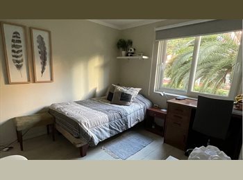 CompartoDepto CL - Habitación en Depto Duplex a pasos del Metro Pedro de Valdivia, Providencia - CH$430.000 por mes