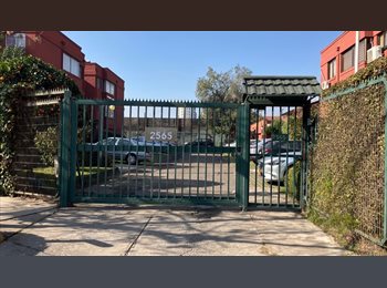 CompartoDepto CL - ARRIENDO HABITACIÓN A ESTUDIANTES DE REGIONES, Macul - CH$250.000 por mes