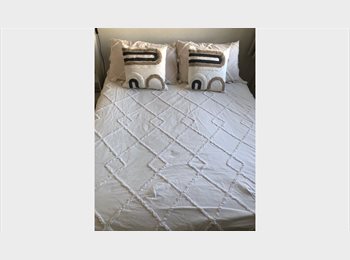 CompartoDepto CL - Habitación doble + estacionamiento, Vitacura - CH$600 por mes