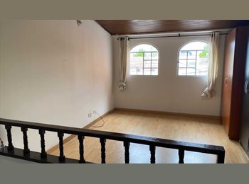 CompartoApto CO - Altillo grande, independiente, bien iluminado, Bogotá - COP$ 890.000 por mes