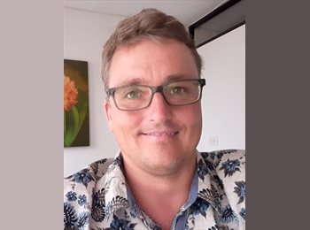 CompartoApto CO - Ivan - 45 - Medellín