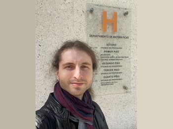 CompartoApto CO - Viktor Futó - 32 - Bogotá