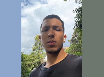 CompartoApto CO - Álvaro Regino Pérez  - 22 - Medellín