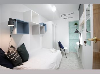 Roomgo ES - ¡Habitación en Duplex súper luminoso y con vistas al parque de la Ciutadella! RH11-R1, Barcelona - 820 € por mes