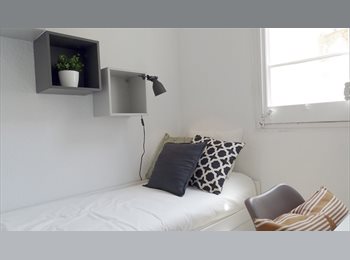 Roomgo ES - ¡Habitación individual en un piso recién reformado en Gracia! RH18-R6, Gràcia - 550 € por mes