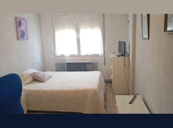 Roomgo ES - Habitacion doble confortable, en un ambiente acogedor y tranquilo, Zaragoza - 300 € por mes