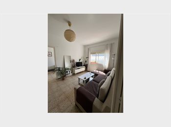 Roomgo ES - Habitación doble exterior en centro de Gracia, Gràcia - 590 € por mes