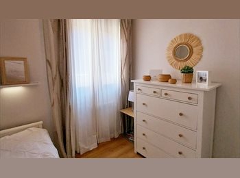 Roomgo ES - ALQUILER DE HABITACIÓN , [METRO MIRASIERRA L9 /A 2Min], Fuencarral - 550 € por mes