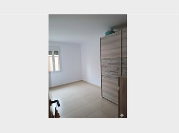 Roomgo ES - Busco compañera de piso, solo chicas, Badalona - 500 € por mes