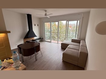 Roomgo ES - Habitación doble en un piso nuevo, Badalona - 550 € por mes